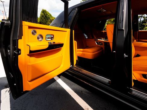 Used 2024 Rolls-Royce Phantom Sedan RWD image 73