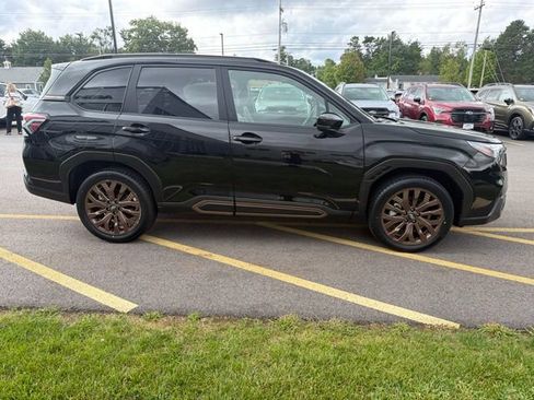 Used 2025 Subaru Forester Sport AWD/4WD image 4