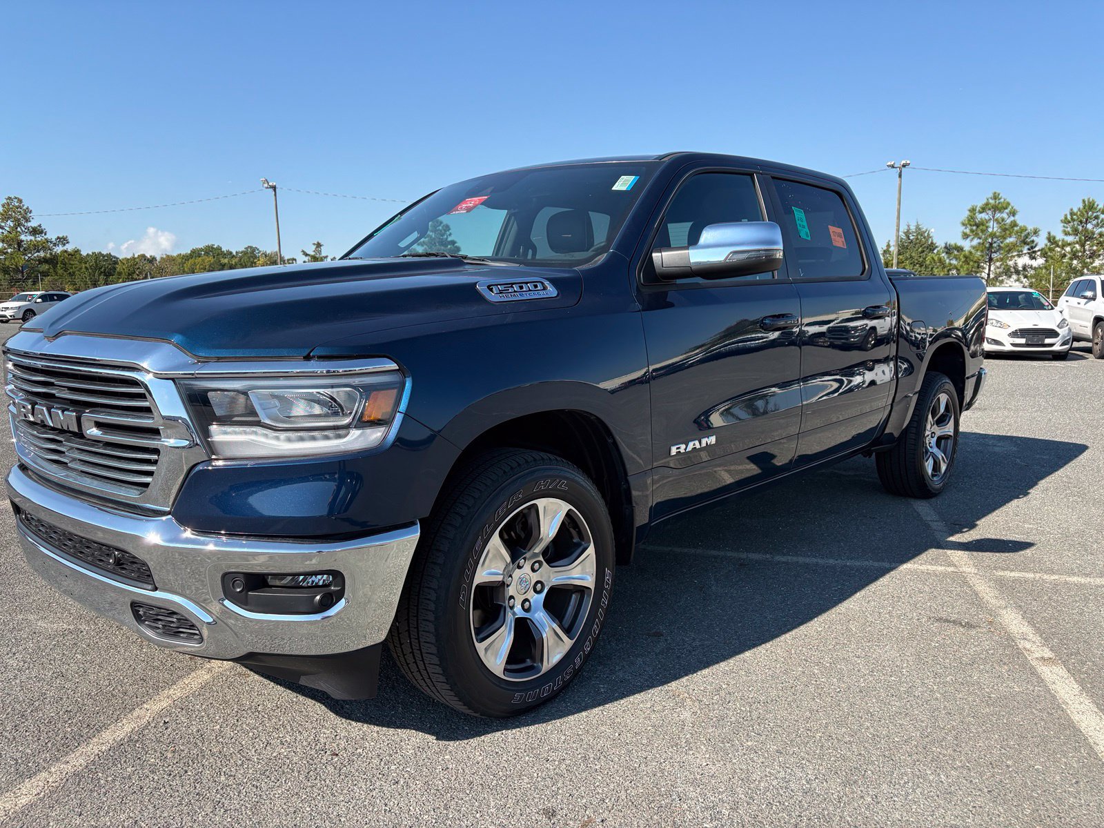 Used 2023 RAM 1500 Laramie AWD/4WD image 7