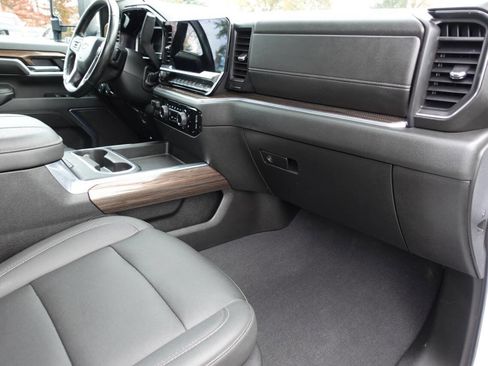 Used 2024 Chevrolet Silverado 2500 LT w/ All Star Edition image 40