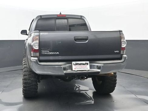 Used 2014 Toyota Tacoma 4x4 Double Cab w/ TRD Off-Road Package image 4