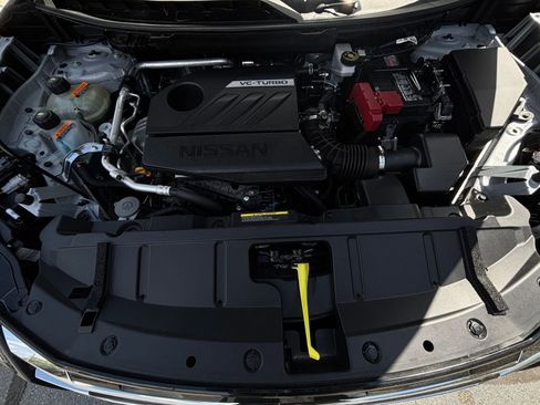 Used 2025 Nissan Rogue SV image 37