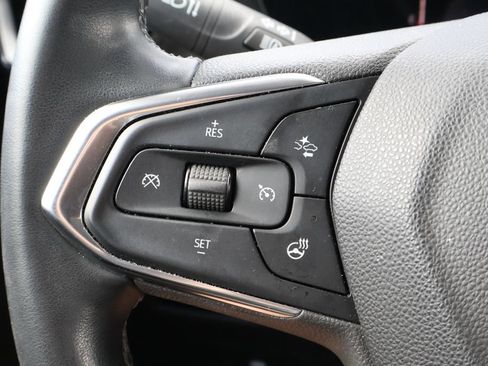 Used 2024 Chevrolet TrailBlazer LT w/ LT Cold Weather Package FWD image 18