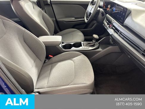 Used 2025 Kia K4 FWD image 16