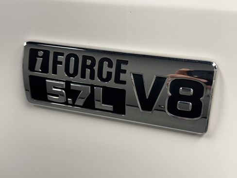 Used 2015 Toyota Tundra Limited image 9