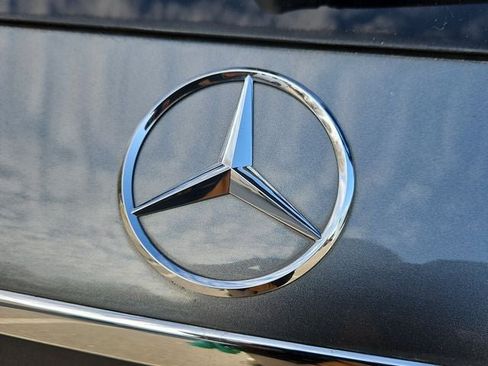 Used 2019 Mercedes-Benz GLC 300 w/ Premium Package image 35