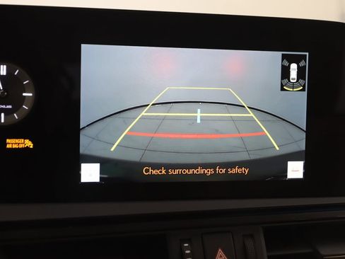 Used 2024 Lexus ES 350 w/ Premium Package image 10