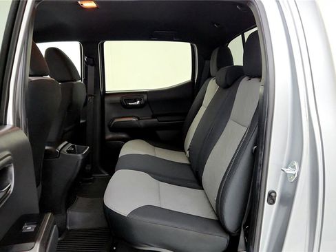 Used 2022 Toyota Tacoma TRD Off-Road image 20