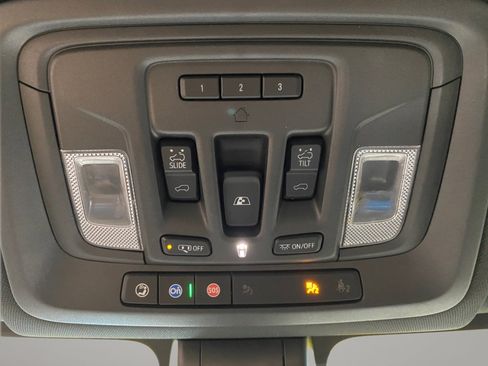 Used 2021 Chevrolet Silverado 2500 High Country w/ Z71 Off-Road Package image 15