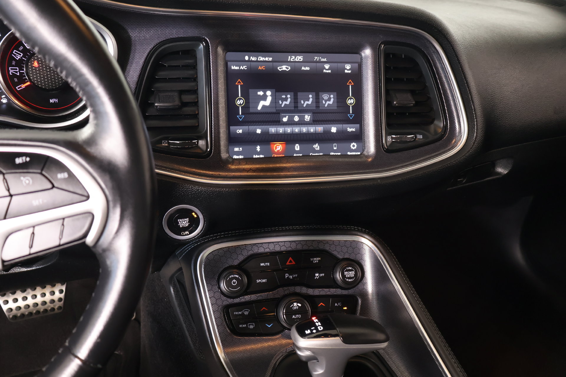Used 2018 Dodge Challenger SXT Plus RWD image 5