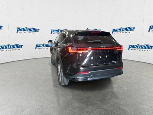 Used 2023 Lexus NX 350h AWD image 9