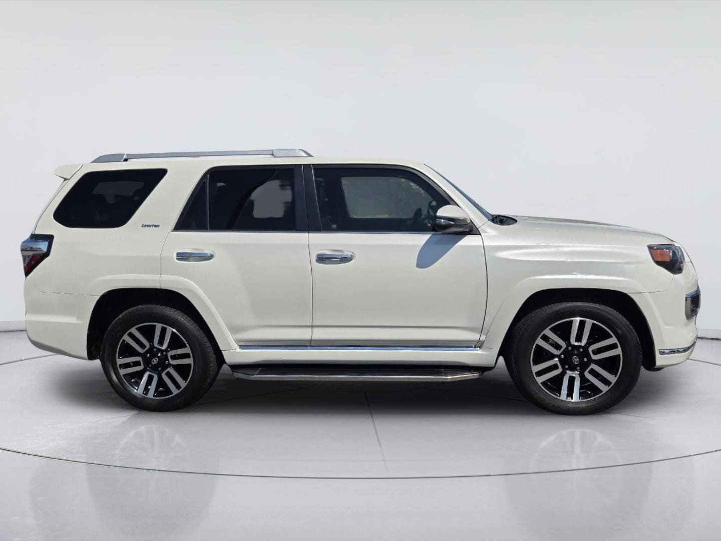 Used 2018 Toyota 4Runner Limited RWD image 4