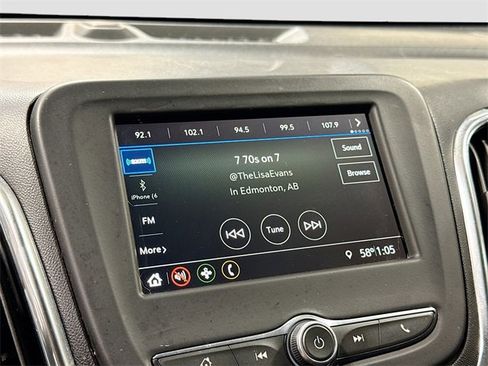 Used 2019 Chevrolet Equinox LT image 16