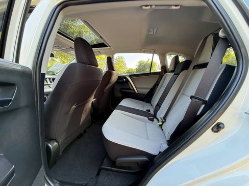 Used 2016 Toyota RAV4 XLE FWD image 27