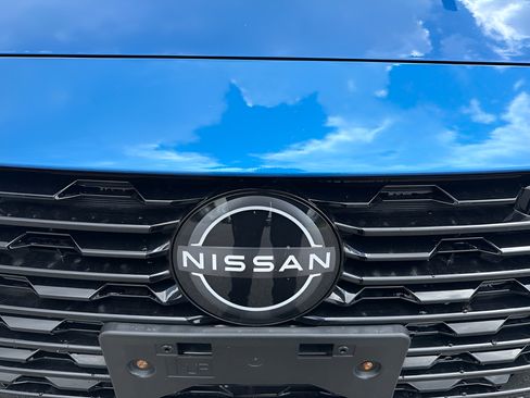 Certified 2025 Nissan Sentra SV FWD image 10