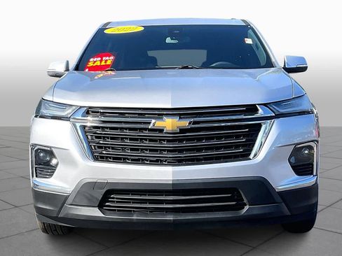 Certified 2022 Chevrolet Traverse LT image 3