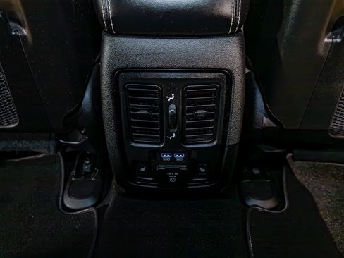 Used 2021 Dodge Durango SRT Hellcat w/ Technology Group AWD/4WD image 26