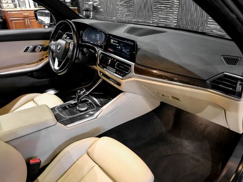Used 2020 BMW 330i Sedan w/ Convenience Package image 19