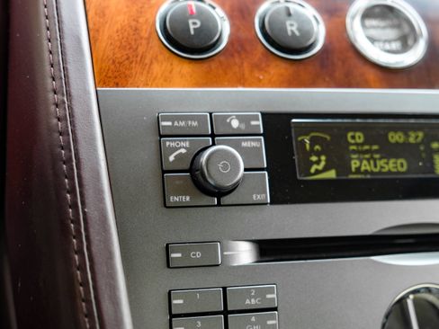 Used 2005 Aston Martin DB9 Coupe RWD image 24