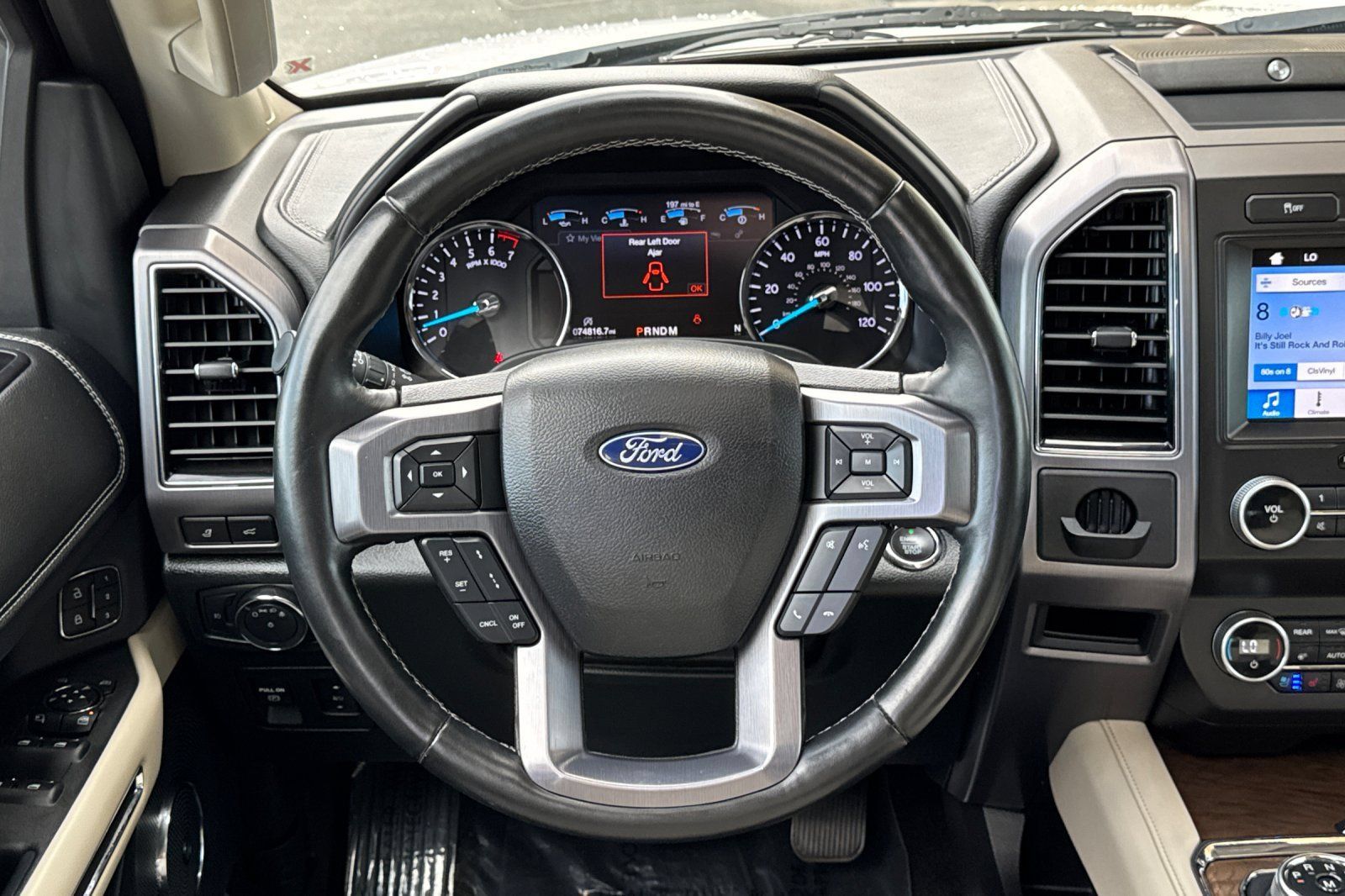 Used 2019 Ford Expedition Platinum RWD image 16