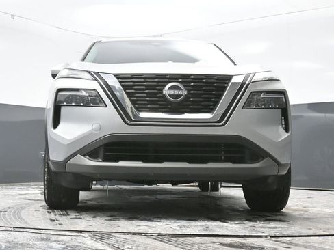 Used 2023 Nissan Rogue SV image 16