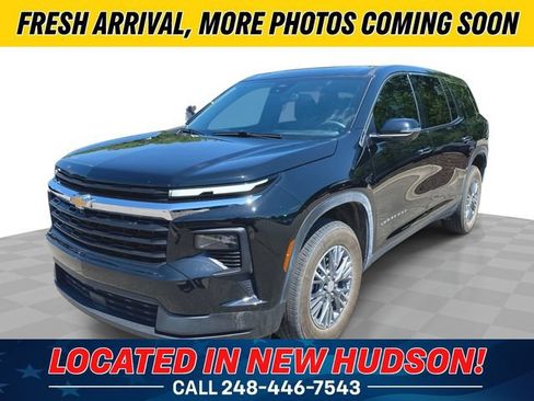 Used 2024 Chevrolet Traverse LS AWD/4WD image 1