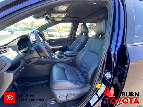 Certified 2021 Toyota RAV4 XSE w/ XSE Grade Weather Package AWD/4WD image 33