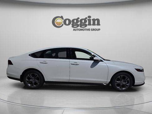 New 2025 Honda Accord EX-L image 6