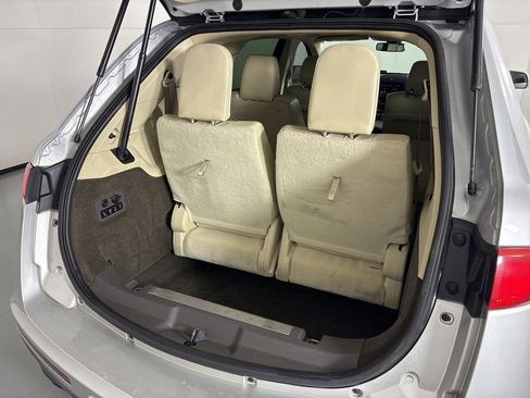 Used 2013 Lincoln MKT AWD image 20