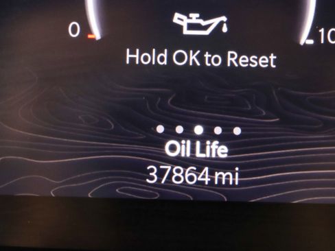 Used 2023 Jeep Grand Cherokee L Limited w/ Luxury Tech Group II image 16