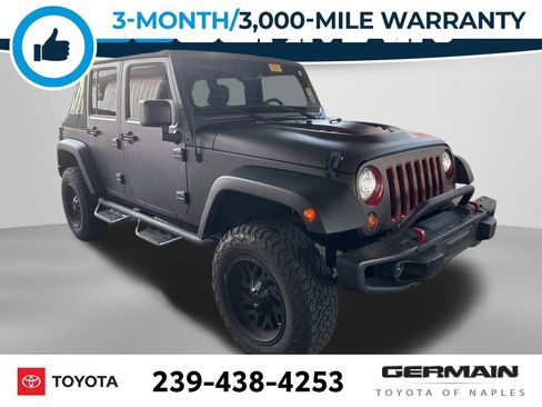 Used 2018 Jeep Wrangler Unlimited Sahara w/ Connectivity Group image 10