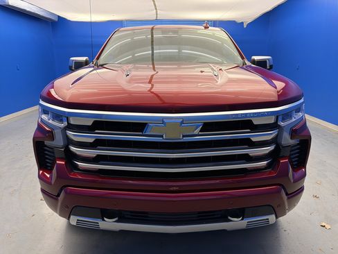 Used 2023 Chevrolet Silverado 1500 High Country w/ High Country Premium Package image 3