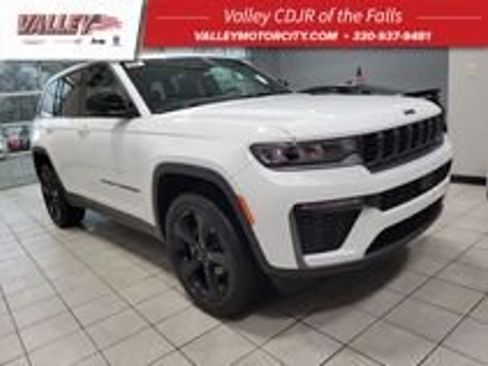 New 2026 Jeep Grand Cherokee Limited AWD/4WD image 1