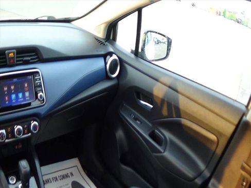 Used 2025 Nissan Versa SV image 13