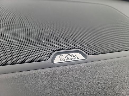 Used 2025 Lincoln Navigator Reserve image 31