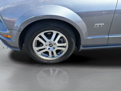 Used 2006 Ford Mustang GT RWD image 37