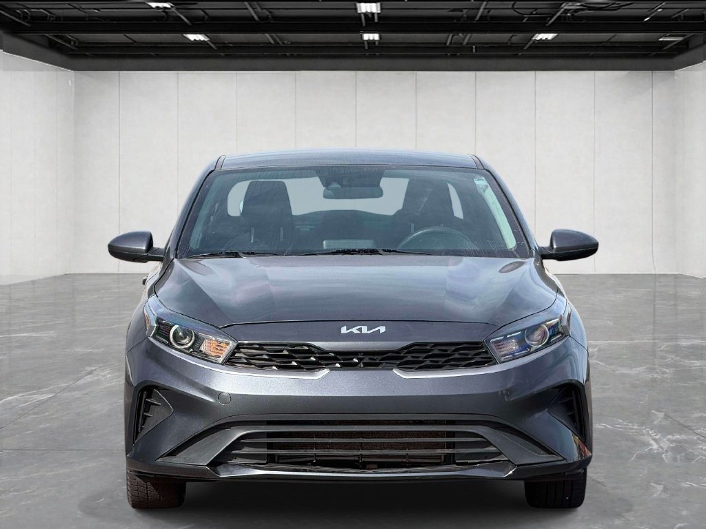 Used 2023 Kia Forte LXS FWD image 2