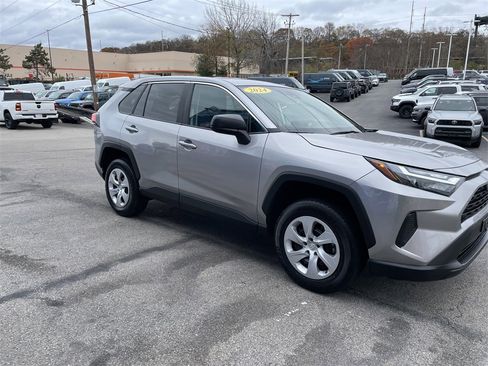 Used 2024 Toyota RAV4 LE image 6