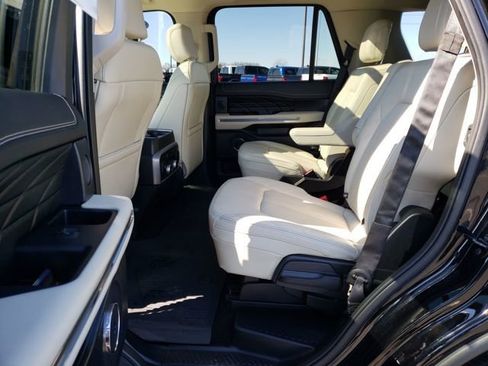 Used 2019 Ford Expedition Platinum image 32