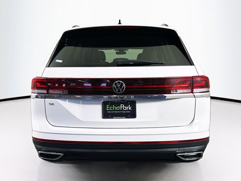 Used 2024 Volkswagen Atlas SE FWD image 7