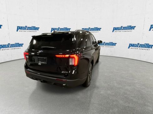 New 2026 Ford Explorer ST-Line w/ ST-Line Street Pack image 10