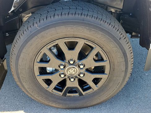 New 2025 Toyota Tacoma SR5 image 7