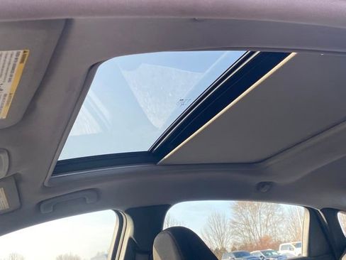 Used 2024 Chevrolet Malibu LT image 16