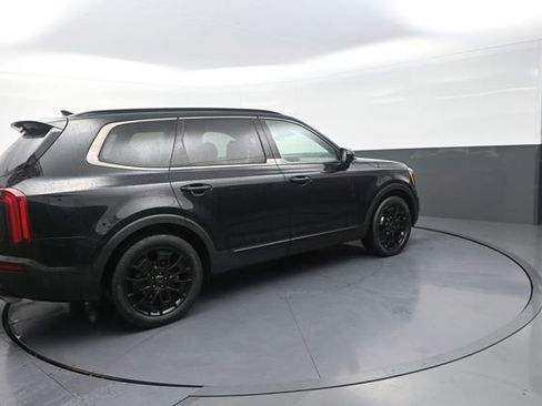 Used 2021 Kia Telluride EX w/ EX Premium Package AWD/4WD image 7