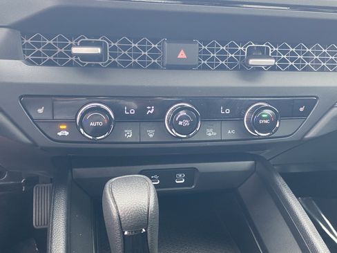 Certified 2025 Honda Accord SE image 20