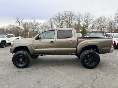 Used 2015 Toyota Tacoma DOUBLE CAB 4WD w/ SR5 Package image 8