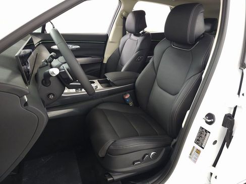 New 2026 Genesis GV70 2.5T Select image 12