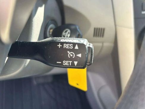 Used 2010 Toyota Corolla S image 39