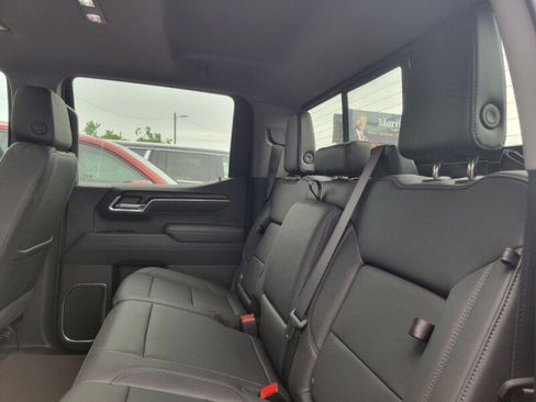 Used 2025 GMC Sierra 1500 SLT w/ SLT Premium Plus Package RWD image 28