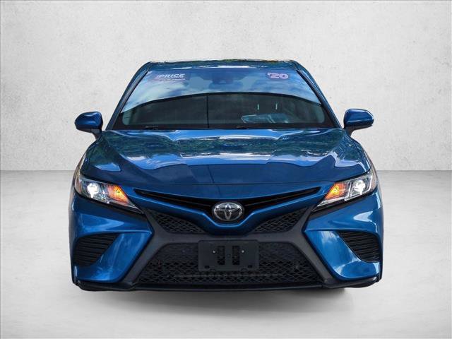 Used 2020 Toyota Camry SE FWD image 2